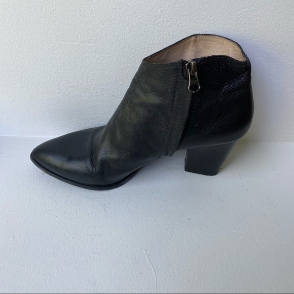 Fillipa K. Ankle booties black leather pointed toe - Picture 2 of 7